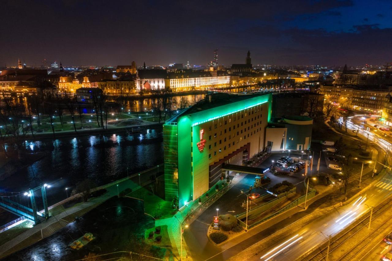 Hp Park Plaza 4*